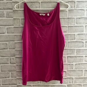 Reitman‘s hot pink medium tank top/camisole